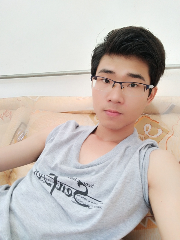南国大帝的第一张照片--北海闪婚服务中心